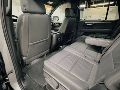 Used 2025 Chevrolet Tahoe LT AWD/4WD image 48