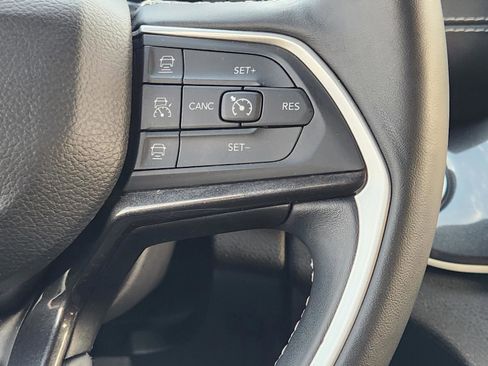 Used 2022 Jeep Grand Cherokee Altitude image 29