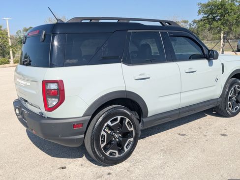 Used 2023 Ford Bronco Sport Outer Banks image 5