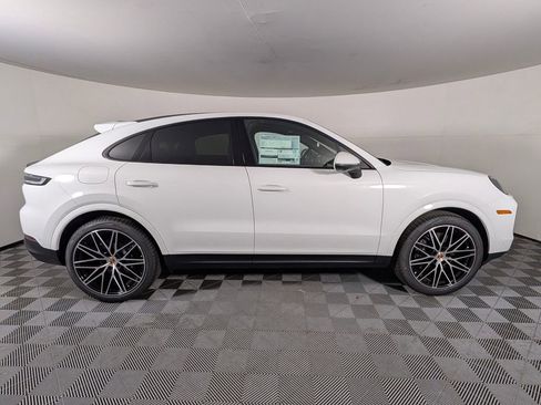 New 2026 Porsche Cayenne Coupe AWD/4WD image 8