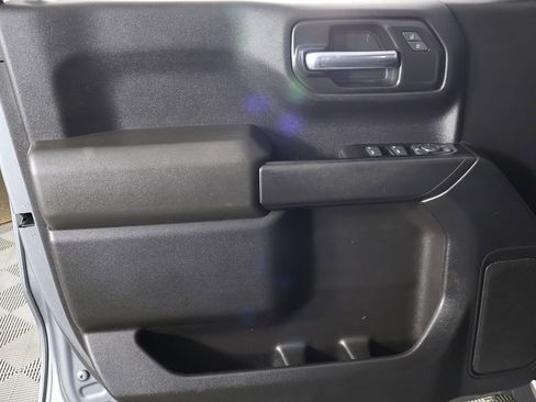 Used 2022 Chevrolet Silverado 1500 Custom Trail Boss w/ Safety Confidence Package AWD/4WD image 19