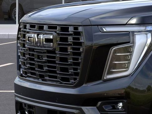 New 2026 GMC Yukon Denali Ultimate AWD/4WD image 13