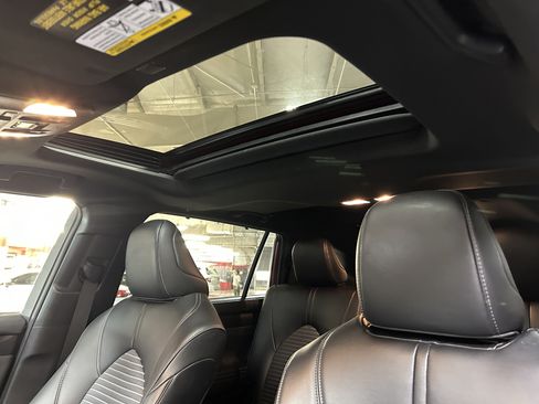 Used 2022 Toyota Highlander XSE FWD image 27