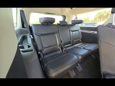 Used 2025 Ford Expedition Max Platinum AWD/4WD image 5