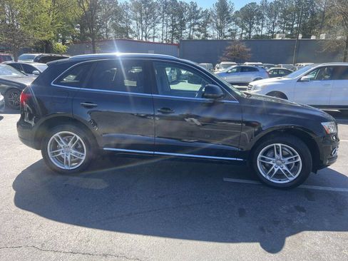 Used 2016 Audi Q5 2.0T Premium Plus w/ Technology Package AWD/4WD image 4