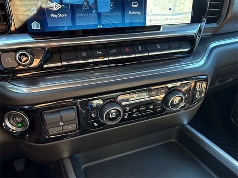 Certified 2025 Chevrolet Silverado 2500 High Country w/ Technology Package image 32