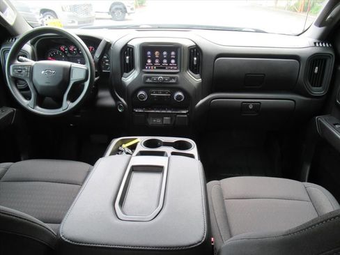 Used 2024 Chevrolet Silverado 1500 Custom w/ Dark Appearance Package RWD image 11
