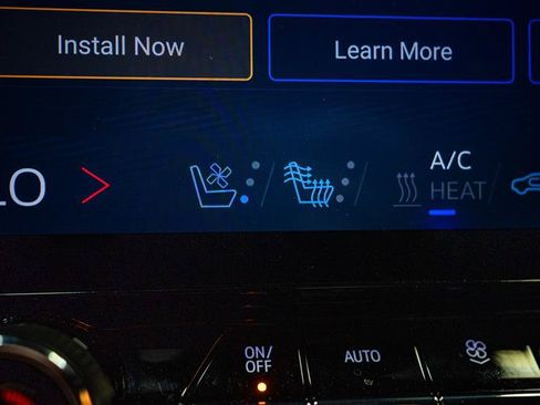 Used 2024 Chevrolet Blazer EV RS AWD/4WD image 23