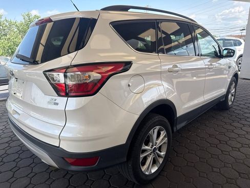 Used 2018 Ford Escape SE AWD/4WD image 6