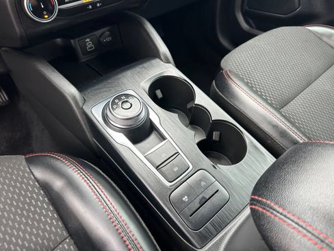Used 2025 Ford Escape ST-Line FWD image 14