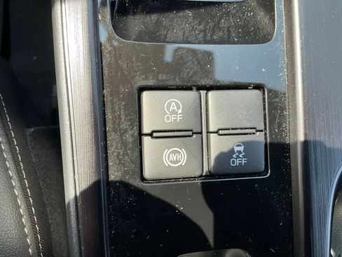Used 2026 Subaru Outback Limited AWD/4WD image 26