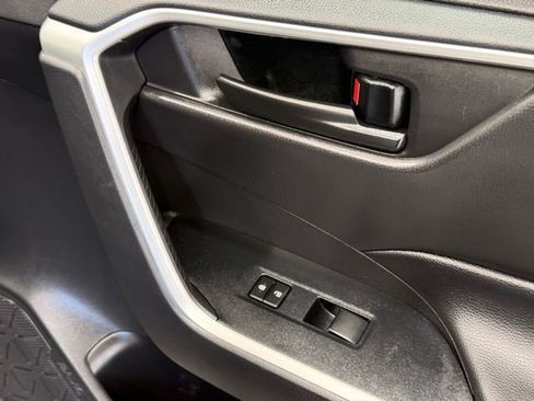 Used 2025 Toyota RAV4 LE image 22