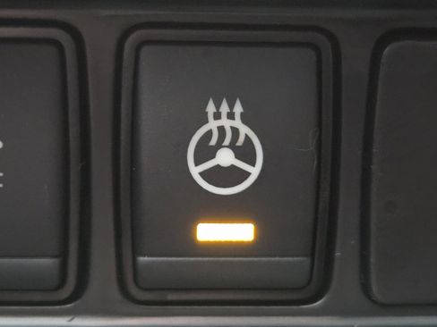 Used 2017 Nissan Maxima SR FWD image 5