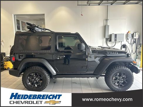 Used 2023 Jeep Wrangler Sport AWD/4WD image 4