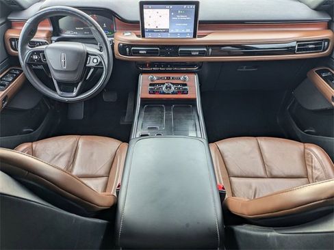 Used 2021 Lincoln Aviator Grand Touring w/ Elements Package Plus image 14