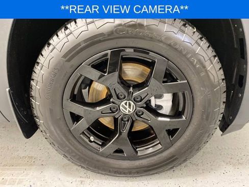 Certified 2024 Volkswagen Atlas Peak Edition SEL image 9