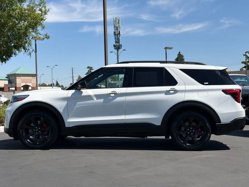 Used 2021 Ford Explorer ST w/ Equipment Group 401A AWD/4WD image 9