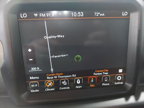 Used 2023 Jeep Wrangler Unlimited Sahara w/ LED Lighting Group AWD/4WD image 11