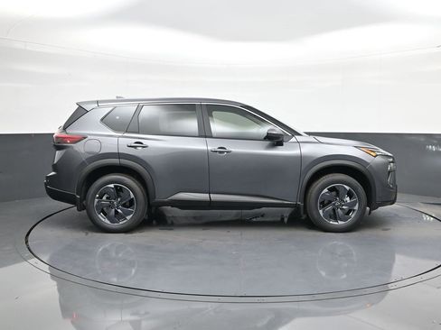 New 2026 Nissan Rogue SV image 8