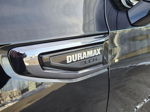 Used 2024 GMC Yukon Denali Ultimate image 3