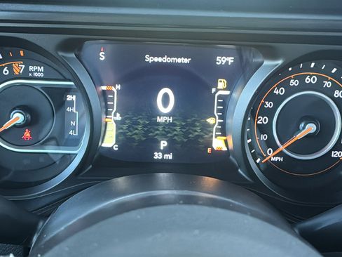 New 2025 Jeep Gladiator Sport image 34