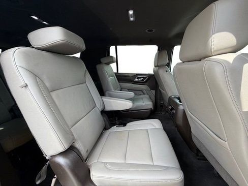 Used 2021 Chevrolet Suburban Z71 w/ Z71 Off-Road Package image 29