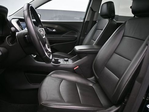 Used 2022 GMC Terrain SLT w/ Infotainment Package II FWD image 10