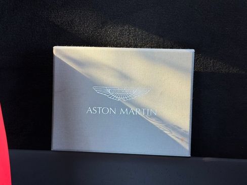 Used 2022 Aston Martin V8 Vantage Coupe RWD image 30