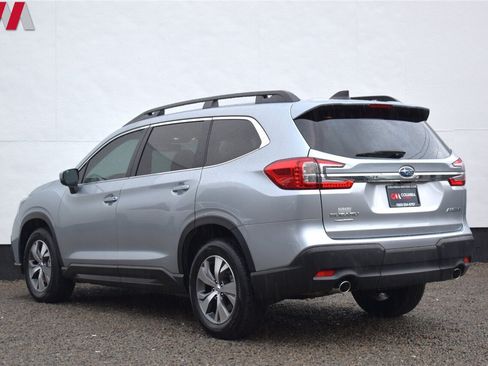 Used 2025 Subaru Ascent Premium AWD/4WD image 2