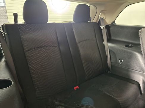 Used 2020 Dodge Journey SE w/ SE Popular Equipment Group image 24