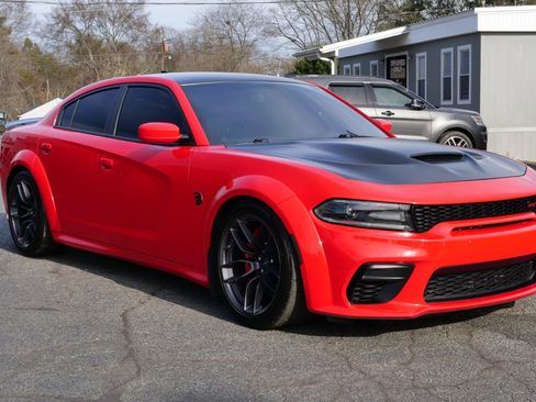 Used 2020 Dodge Charger SRT Hellcat w/ Harman/Kardon Audio Group image 4