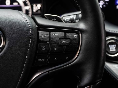 Used 2018 Lexus LS 500 w/ Interior Upgrade Package RWD image 33