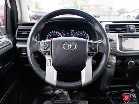 Used 2017 Toyota 4Runner SR5 Premium AWD/4WD image 2