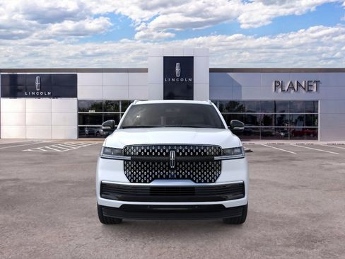 New 2026 Lincoln Navigator L Reserve AWD/4WD image 6