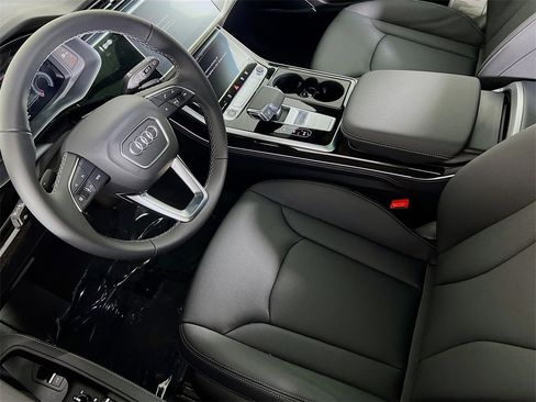 New 2026 Audi Q8 Premium Plus image 23
