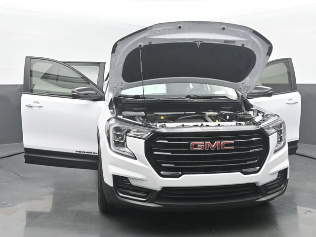 Used 2024 GMC Terrain SLE w/ Driver Convenience Package FWD image 54