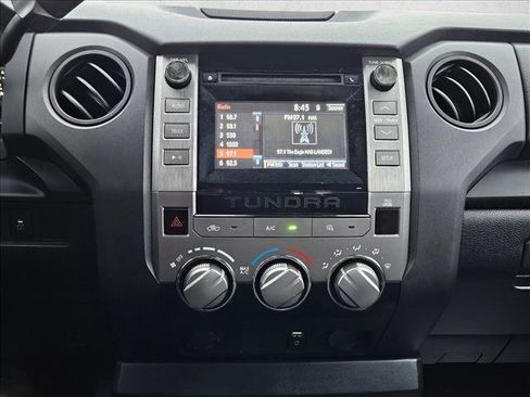 Used 2018 Toyota Tundra SR image 13