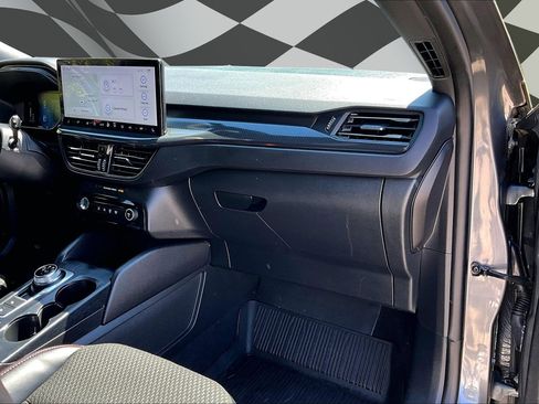 Used 2023 Ford Escape ST-Line w/ Tech Pack #1 image 16