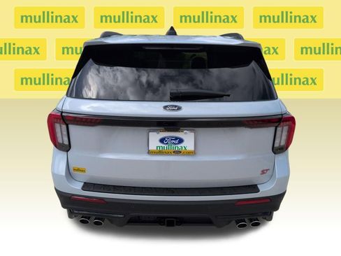 New 2026 Ford Explorer ST image 27