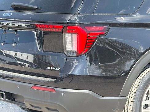 New 2026 Ford Explorer Active image 4