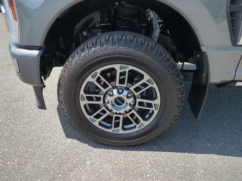 Used 2024 Ford F250 Limited w/ FX4 Off-Road Package AWD/4WD image 10