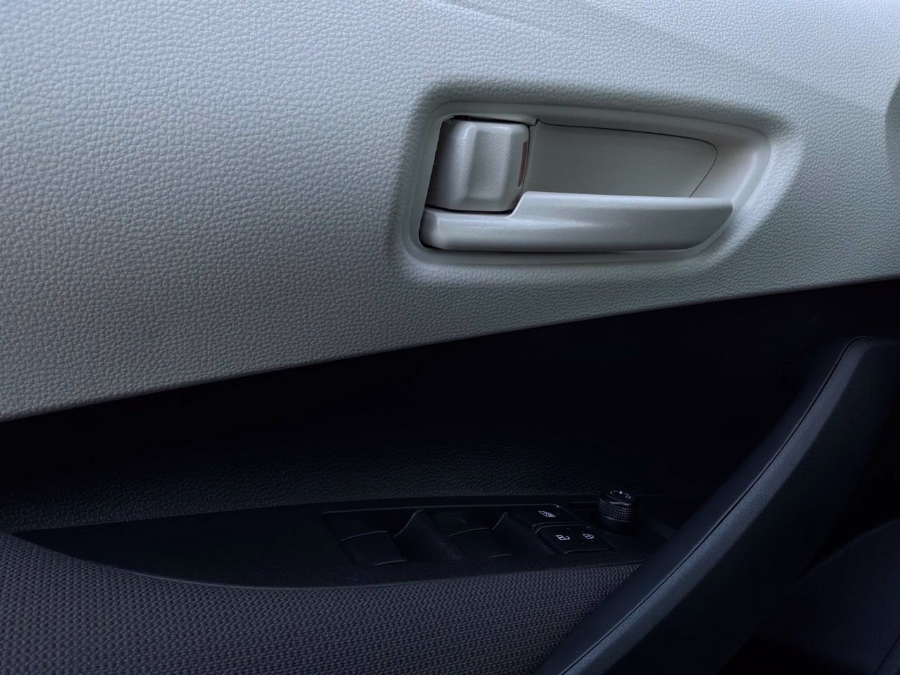 New 2027 Toyota Corolla LE FWD image 19