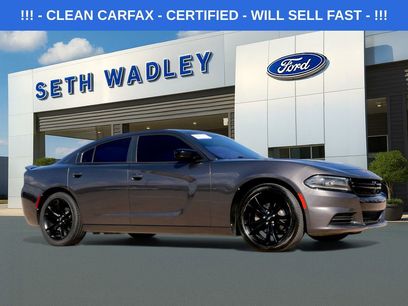 Used 2018 Dodge Charger SXT w/ Blacktop Package