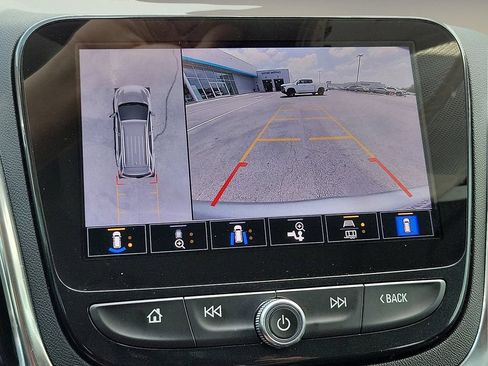 Used 2023 Chevrolet Equinox Premier AWD/4WD image 14
