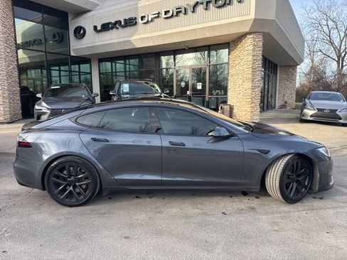 Used 2022 Tesla Model S image 2