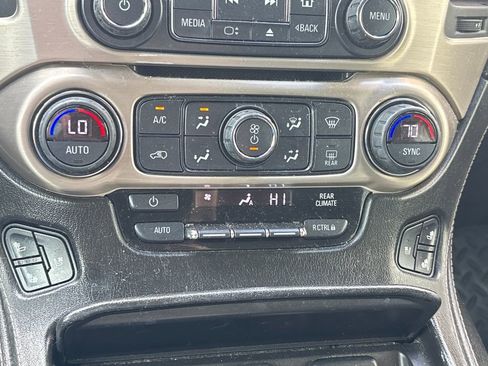 Used 2017 GMC Yukon Denali image 12