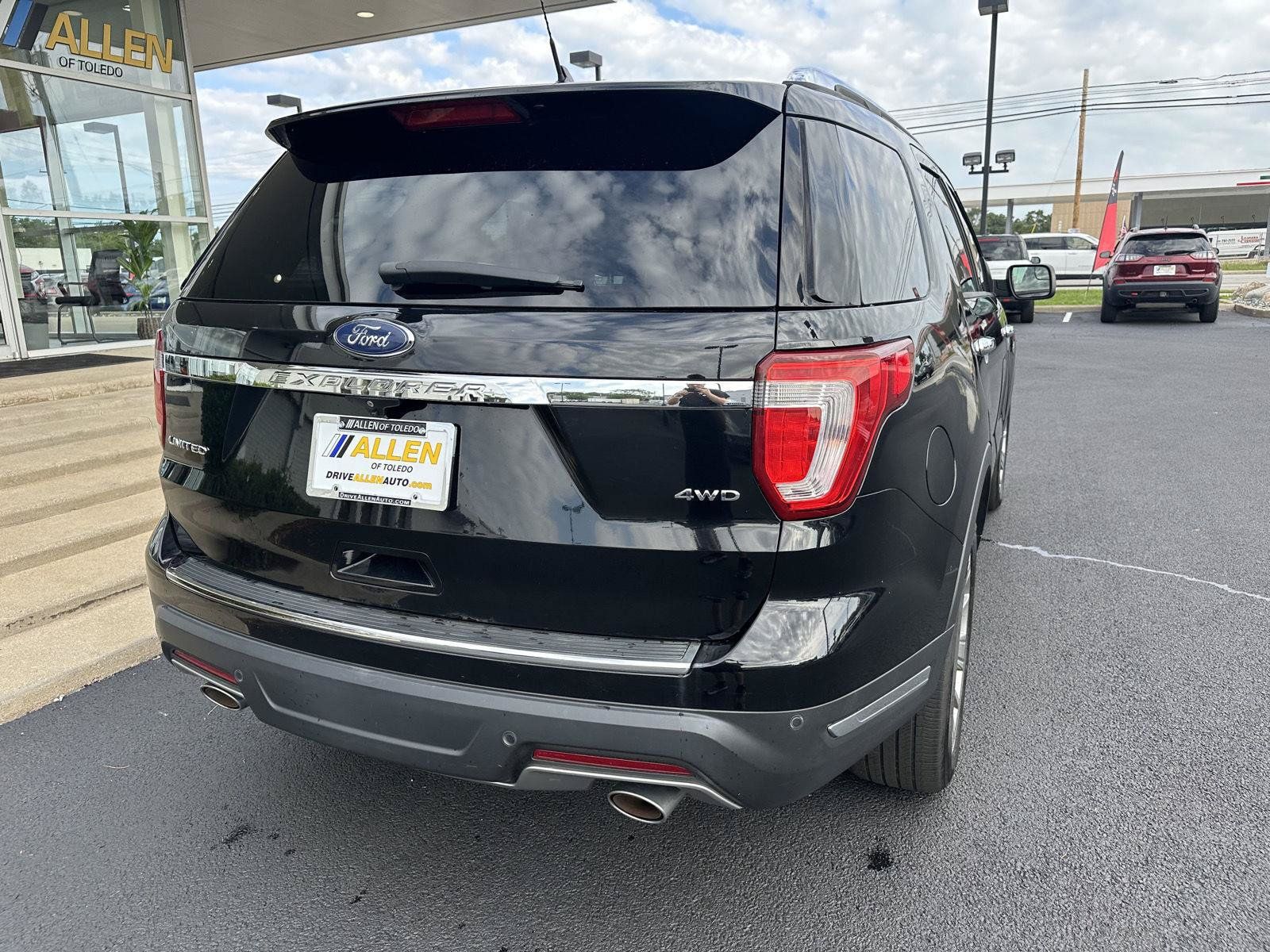 Used 2018 Ford Explorer Limited AWD/4WD image 11