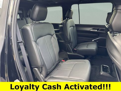 New 2025 Jeep Wagoneer Series II w/ Premium Group I image 30