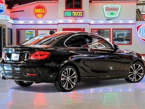 Used 2019 BMW 230i xDrive Coupe w/ Convenience Package image 3