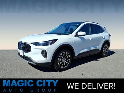 Used 2025 Ford Escape SE w/ PHEV Premium Package